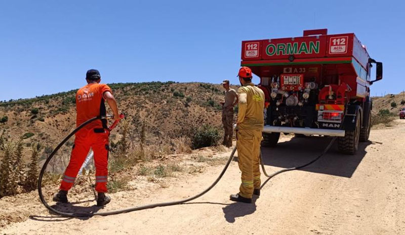 GENÇ `DE ÇIKAN ORMAN YANGINI SÖNDÜRÜLDÜ