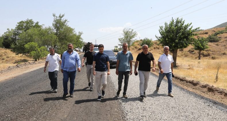 KIRSAL YOLLAR ASFALT İLE BULUŞUYOR