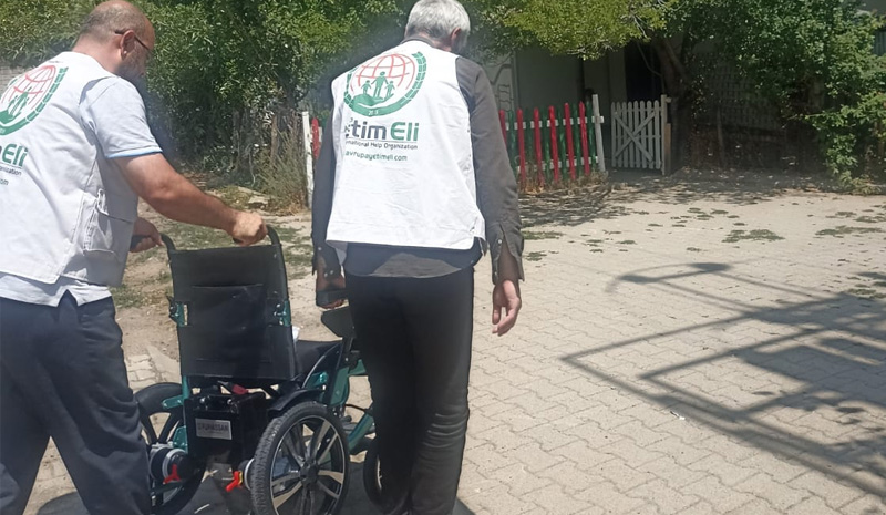 İHTİYAÇ SAHİPLERİNİN  UMUT`U  OLUYORLAR