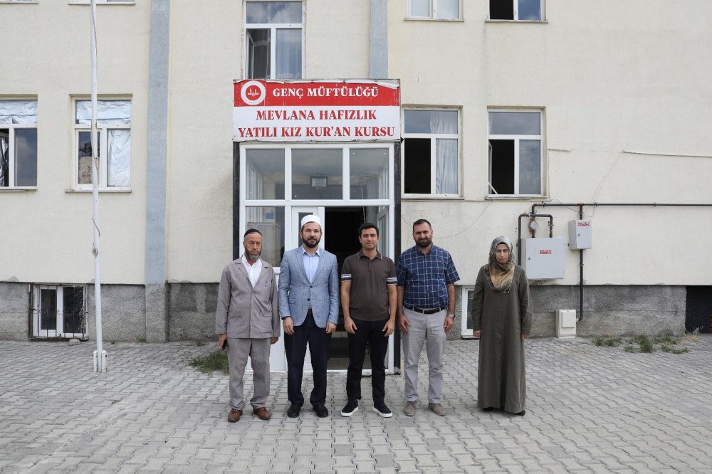 GÜZEL  MEVLANA  HAFIZLIK YATILI KIZ KUR`AN KURSUNU ZİYARET ETTİ