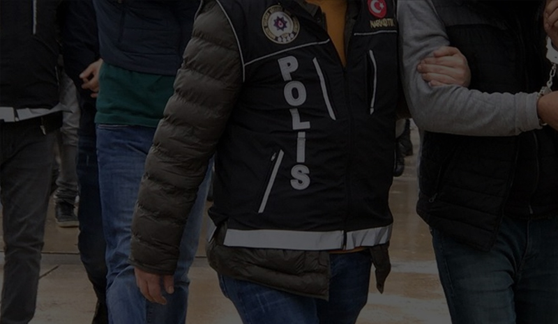 SAHTE PASAPORTLU 2 ŞÜPHELİ YAKALANDI