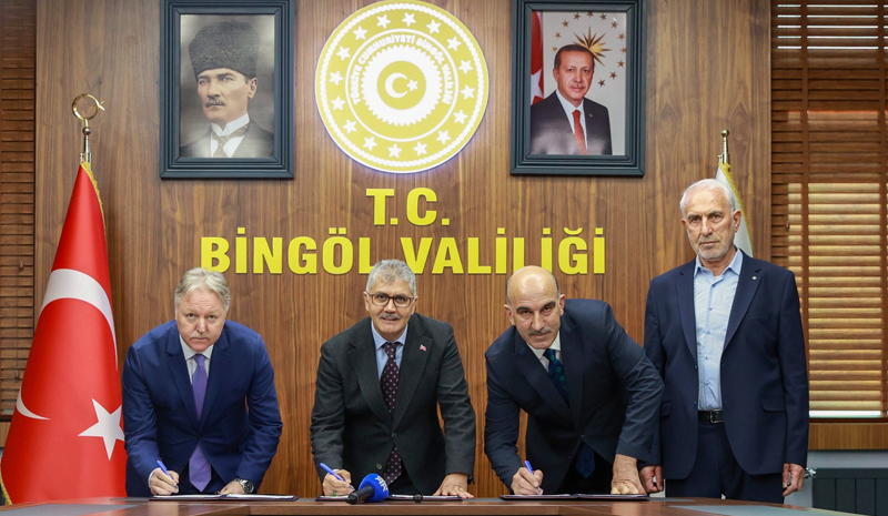 BİNGÖL`DE 4 DERSLİK ANAOKULU İÇİN PROTOKOL İMZALANDI